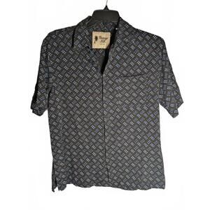 Vintage Silk Circa 1969 Men's Casual Short Sleeve 100% Silk Shirt Medium